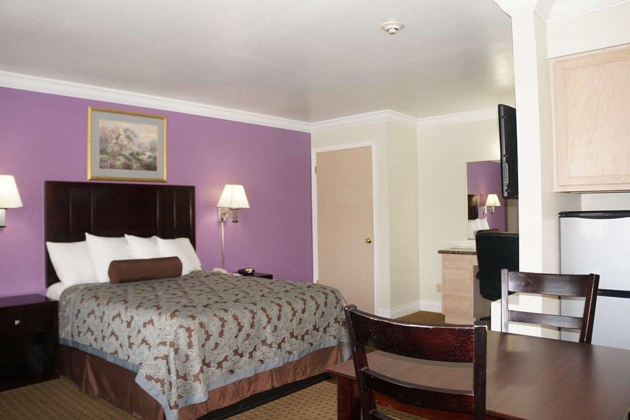 Rodeo Lodge Кловис Экстерьер фото