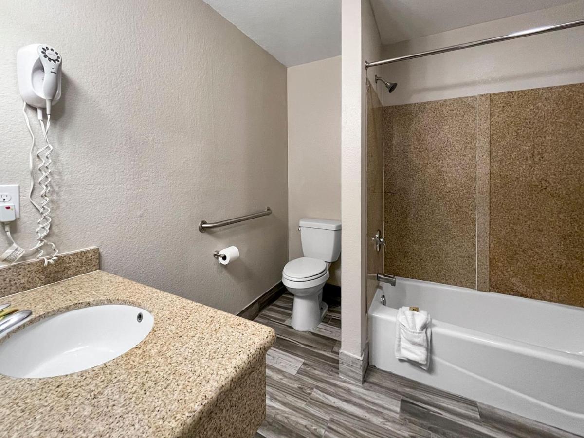 Rodeo Lodge Кловис Экстерьер фото