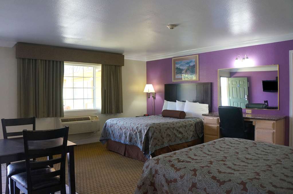 Rodeo Lodge Кловис Номер фото