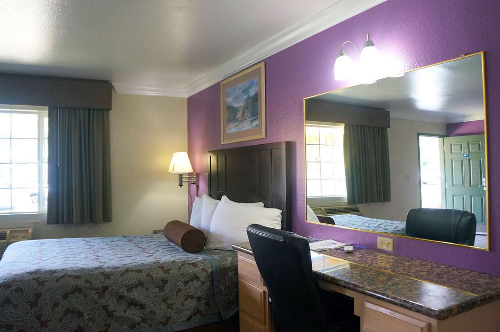 Rodeo Lodge Кловис Номер фото