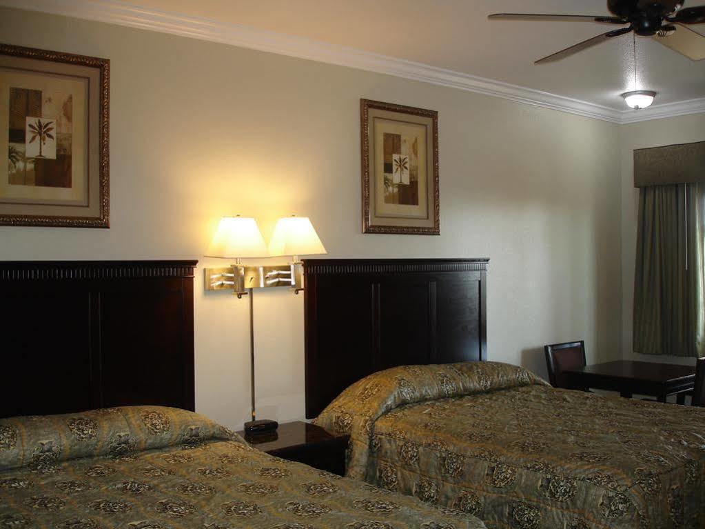Rodeo Lodge Кловис Экстерьер фото